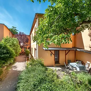 https://idyllisches-haus-mitten-in-berlin.find-berlin-hotels.com